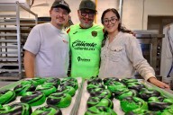 "El Suegro" crea postre conmemorativo de Los Bravos