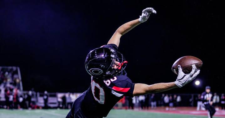 Corona Centennial scores late to beat Mater Dei again