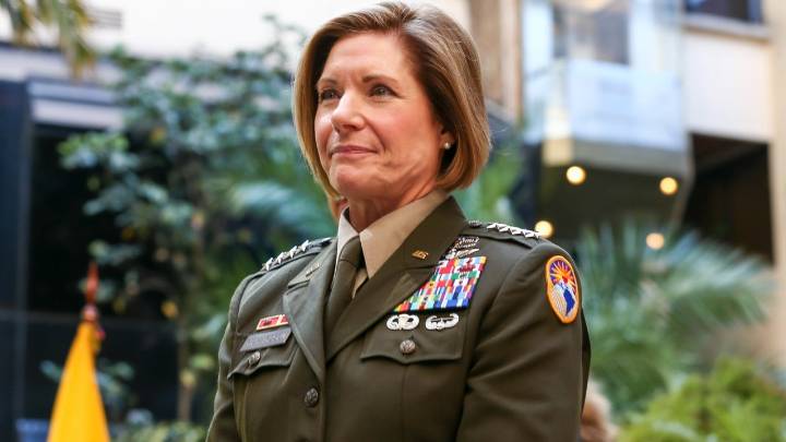 "Tienen sistemas antiguos, no muy capaces": exgeneral del Comando Sur de EE. UU. revela detalles sobre el equipamiento militar de Venezuela