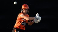 WBBL 2025: Beth Mooney magic scorches Heat in big Perth victory