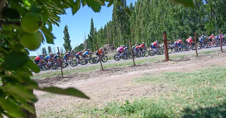 Se corre la 5ta etapa de la Vuelta al Valle: así está la clasificacion general