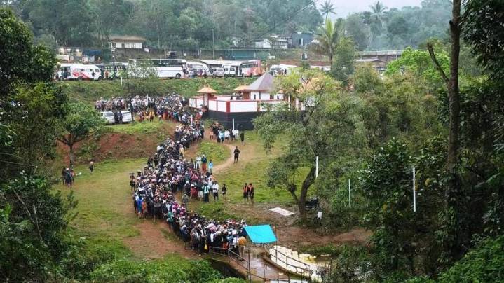 Andhra man collapses, dies near Sathram-Pullumedu forest path in Sabarimala
