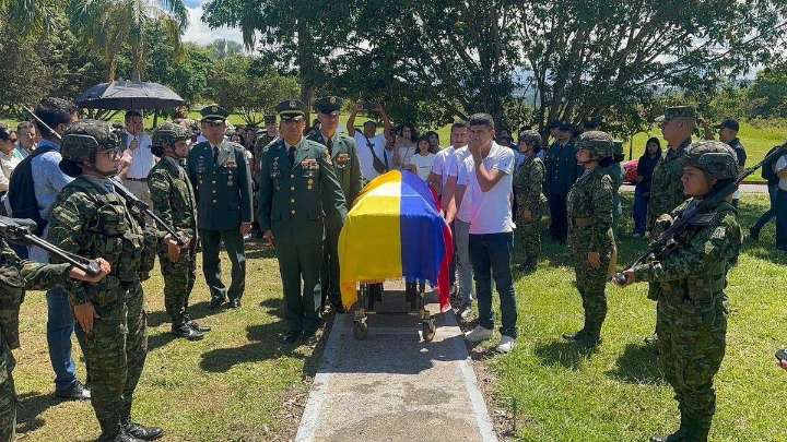 En el Caquetá fue despidió soldado víctima del atentado en El Patía, Cauca