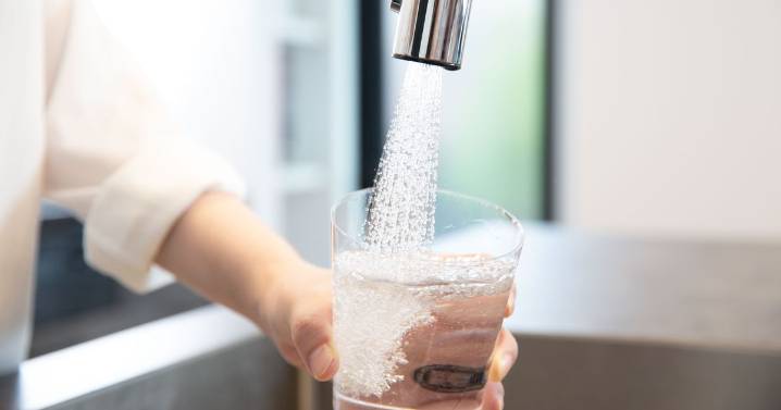 Workman urges Brits to 'not drink tap water' after removing water pipe