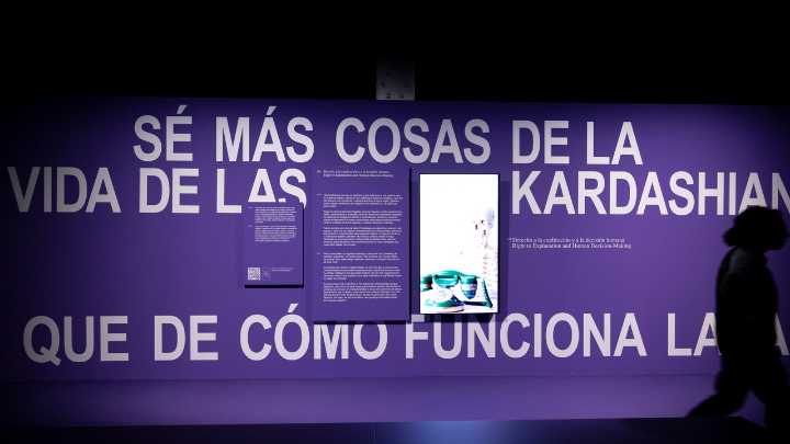 Abre sus puertas 'Hoy es un buen día para hablar de derechos digitales', la exposición que invita a reflexionar "antes de hacer clic"
