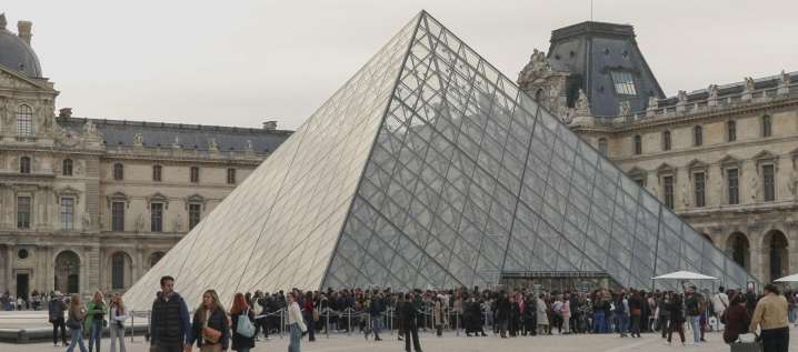 Fiscalía de París confirmó cuatro nuevas capturas por el robo del Louvre