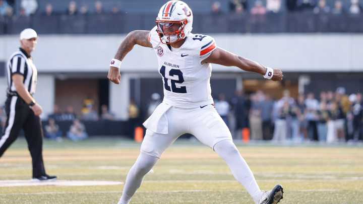 What DJ Durkin said about Auburn football sitting QB Ashton Daniels