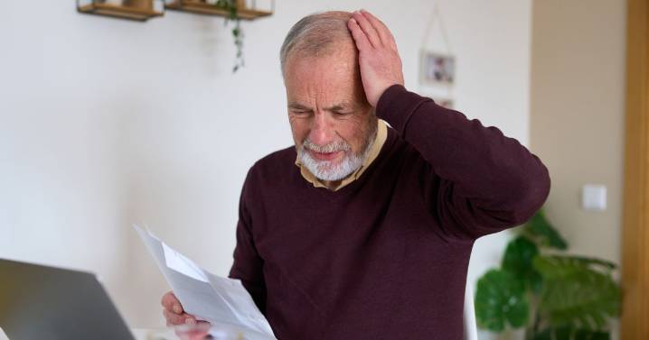 DVLA alert as 'five minute' task could ensure you avoid £1,000