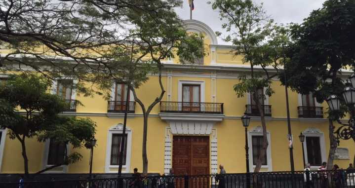 Gobierno de Venezuela tilda de ‘ridícula’ la designación del Cartel de los Soles como organización terrorista extranjera