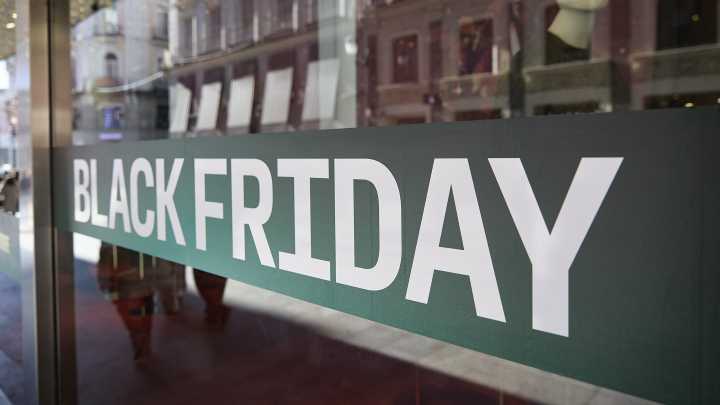 Consumo publica as empresas sancionadas con 350.000 euros polo Black Friday de 2023