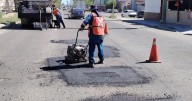 Hermosillo intensifica labores de bacheo: cuadrillas trabajan en colonias del Norte, Poniente y Suroriente; estas son las vialidades atendidas