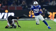 Falcons struggle on third down against Colts