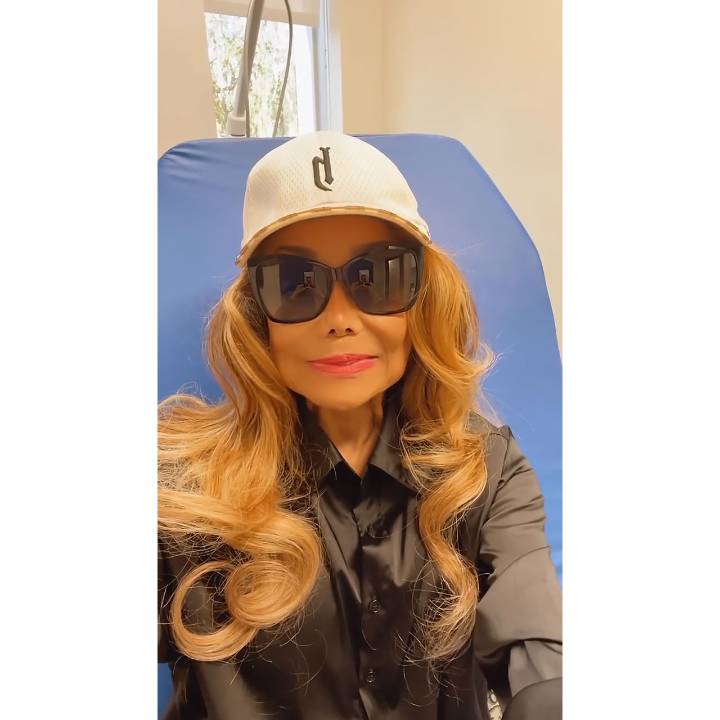 La Toya Jackson Hints at Health Issues in Video From Doctor's Office