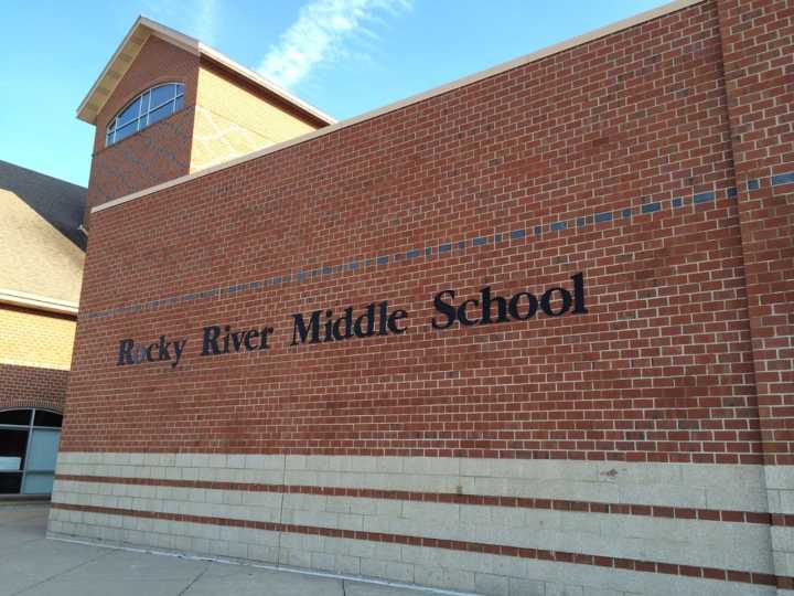Students, faculty evacuate after gas odor detected at Rocky River Middle School