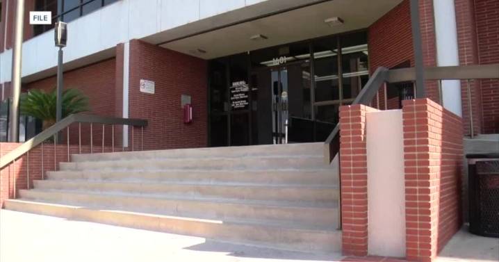 DOCUMENTS: Bakersfield police officer charged with child pornography felonies