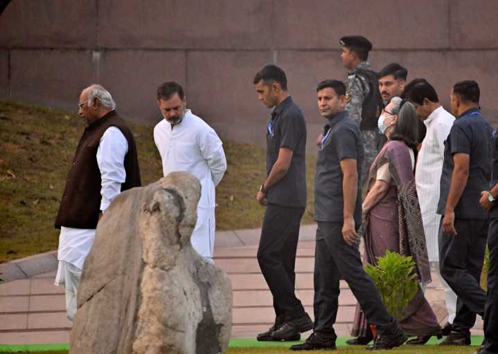 Kharge, Rahul, Priyanka on Congress Star List for Bihar Phase 2