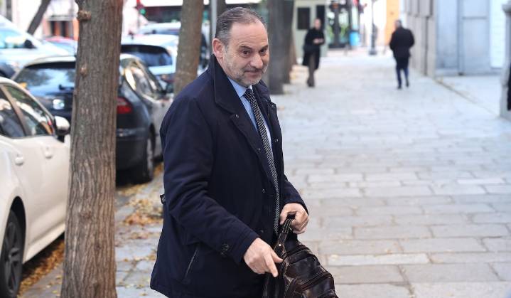 El juez envía a Ábalos y a Koldo García a prisión preventiva por riesgo “extremo” de fuga