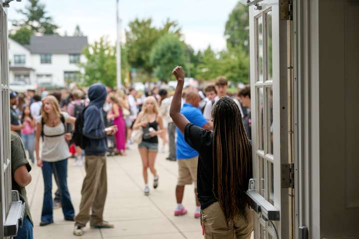 Oregon school leaders are sounding the alarm about mid-year budget cuts. Here’s what they want for a fix