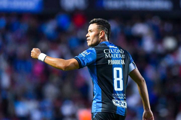 Pablo Barrera coloca a Chicharito Hernández junto a grandes ídolos del fútbol