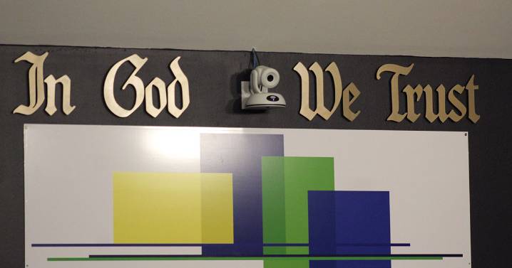 Mayor Donates ‘In God We Trust’ Lettering to Council Chambers