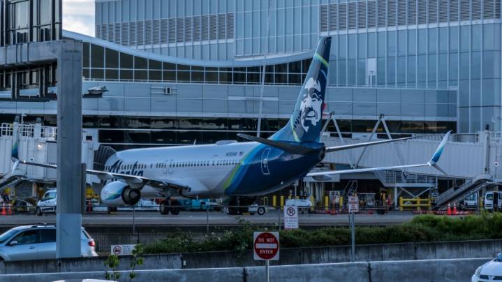 Aviation expert is self-grounding himself 'until the government is back at work'