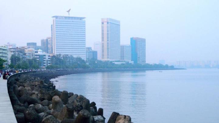 Mumbai weather updates: City wakes up to cool morning; AQI nears 150 marks