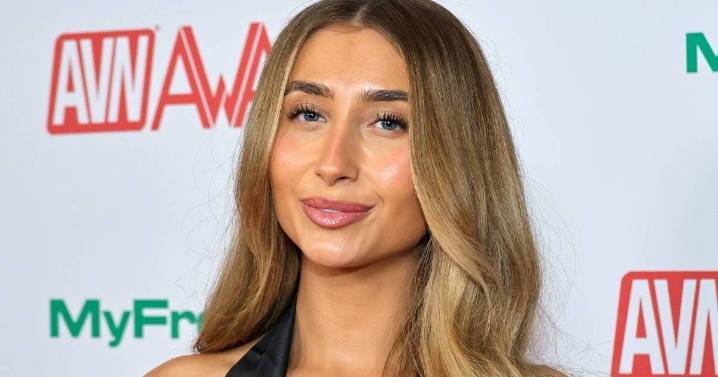 OnlyFans' Lily Phillips' Crotchet Bra Is Must See