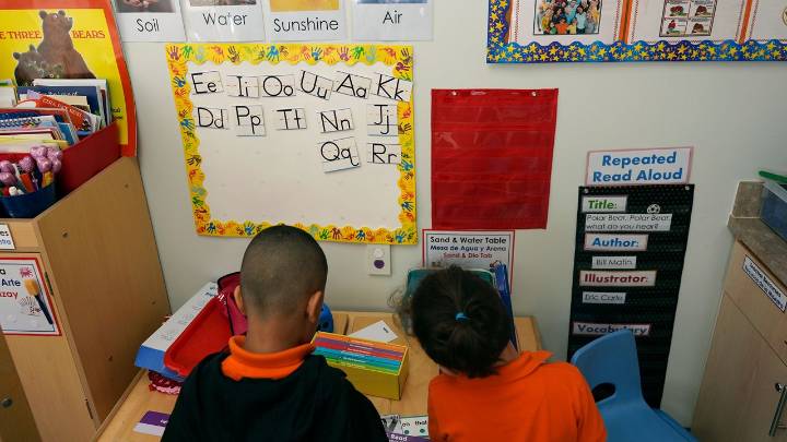 Some Head Start preschools shutter as government shutdown continues