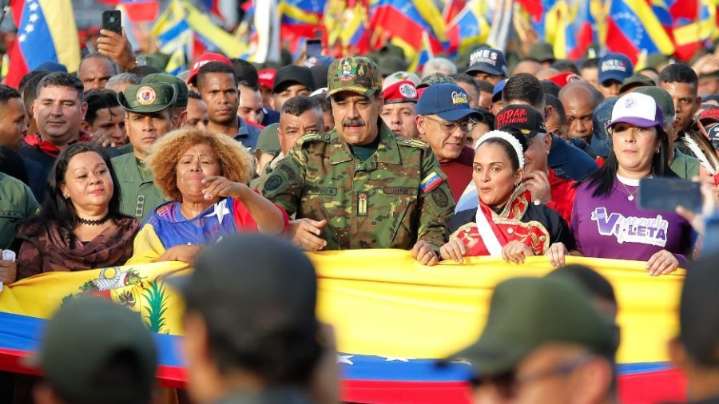 Pueblo se movilizó en Caracas en honor al Bicentenario de la Espada del Perú entregada a Simón Bolívar