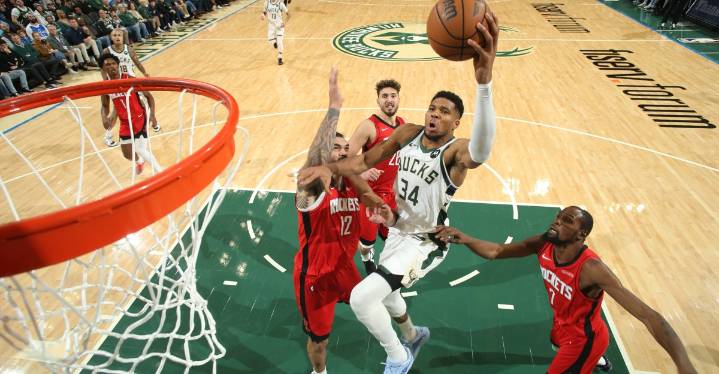 Mavericks vs Bucks Preview and Injury Update: Standing tall at home