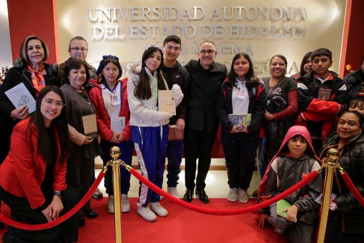 OSUAEH rinde homenaje a grandes escritores con música y libros