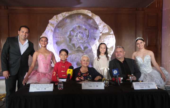 Presenta el Gobierno de Coahuila “El Cascanueces” con alumnos de la Escuela de Danza del Estado