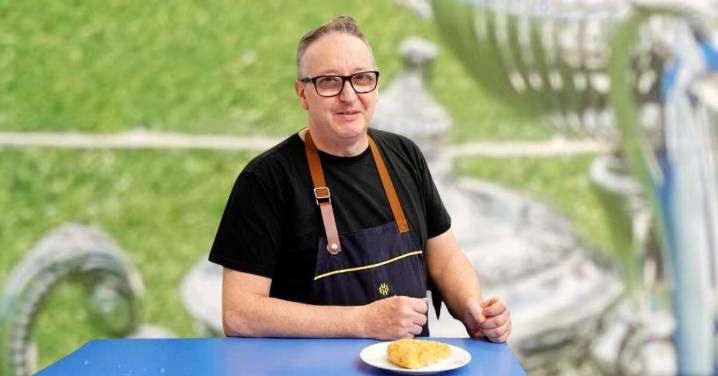 El bar que parece un museo del Real Zaragoza remonta y se cuela en la final de la Liga de la Tortilla