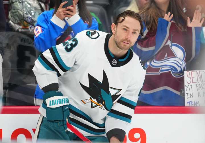 Avalanche blank Sharks, extend winning streak to 10 games - The Rink Live | Coverage of youth, junior, high school and college hockey