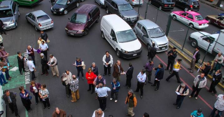 Trabajadores de Pemex bloquean calles de CDMX; afectaciones viales y rutas alternas hoy 24 de noviembre