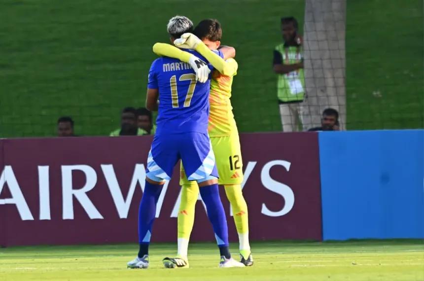 Argentina goleó a Fiji y clasificó en el sub