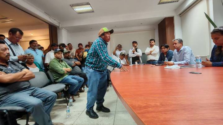 Productores del maíz piden pago justo.