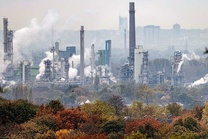 Relentless rise in carbon pollution from fossil fuels slightly dampens climate