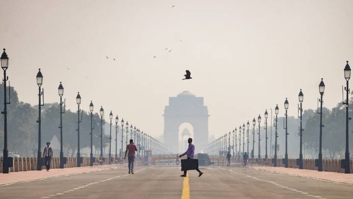 At 12.7°C, Delhi witnesses coldest night of the season