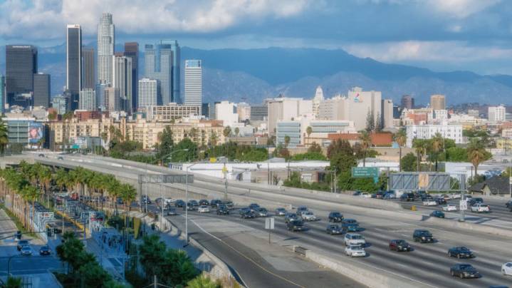O.J. Simpson Flees Down L.A. Freeway in Mennonite Buggy