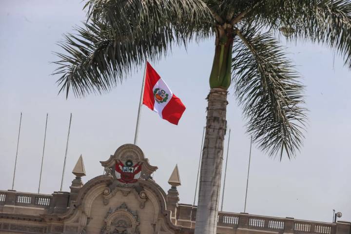 PCM: actos cívicos se fortalecen en cumplimiento del estado de emergencia