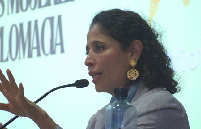 Encargada de Embajada de México abandona Perú tras ruptura de relaciones diplomáticas