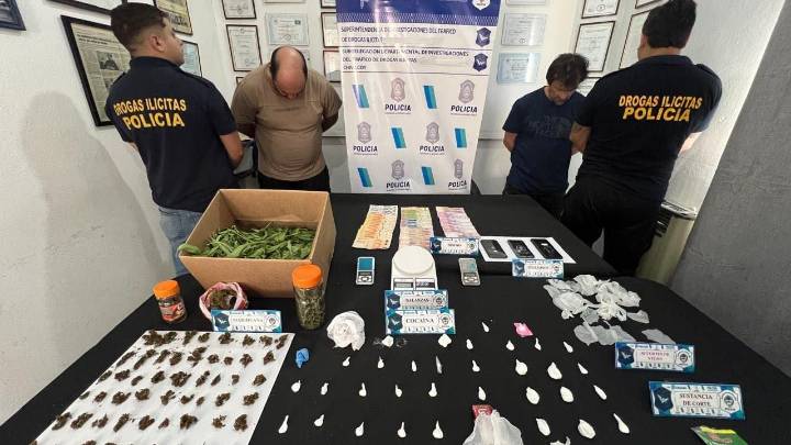 Cuatro allanamientos, cocaína y marihuana secuestradas, y dos sujetos aprehendidos