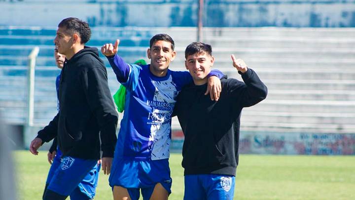 Atenas busca ser el único cordobés que sigue en la carrera por el ascenso