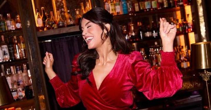 Strictly star Vicky Pattison's 'stunning' velvet dress made one Matalan shopper say 'wow'