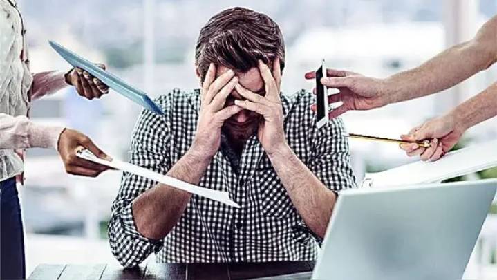 Abusos laborales: una realidad que afecta la dignidad del trabajador