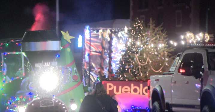 Pueblo celebrates the holidays with the 35th annual Pueblo Parade of Lights downtown