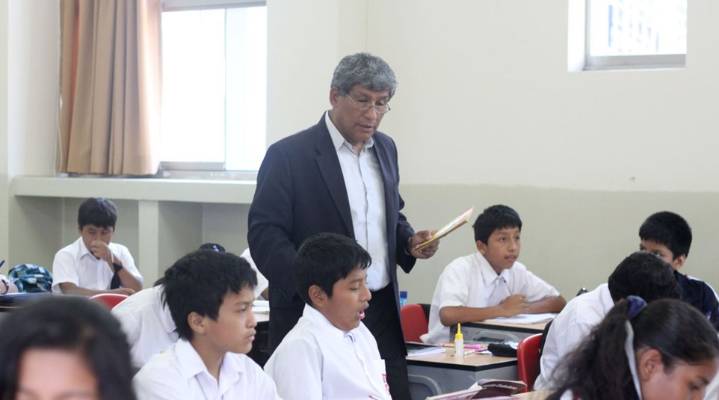 Ministerio de Educación anuncia aumentos salariales para más de 430,000 docentes