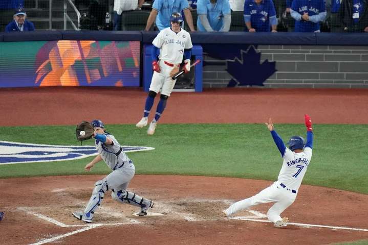 Ridiculous threats aside, did Isiah-Kiner Falefa cost Blue Jays the World Series?