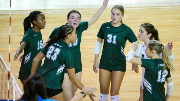 Tower Hill reaches state final, beats Lake Forest in sweep